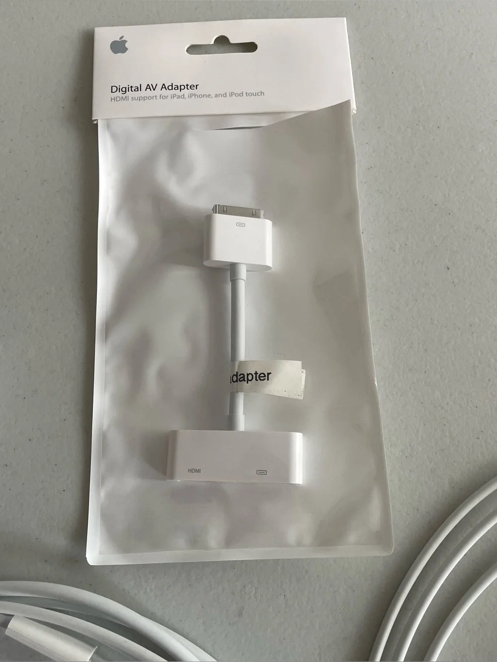 🍏 Vintage Apple 30-pin Media & Camera Adapter Bundle (5-Piece Lot)